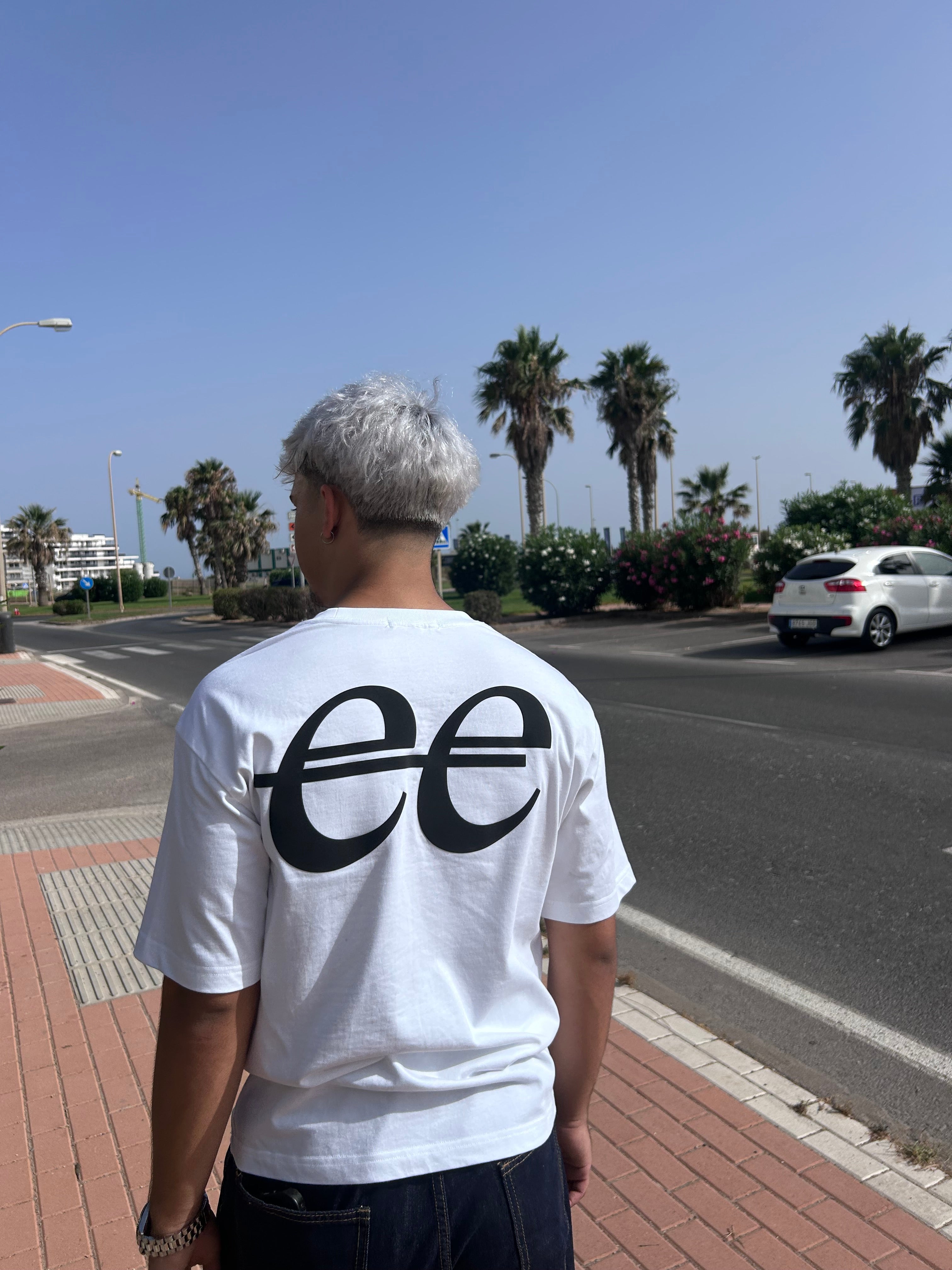 Le’trance ee white